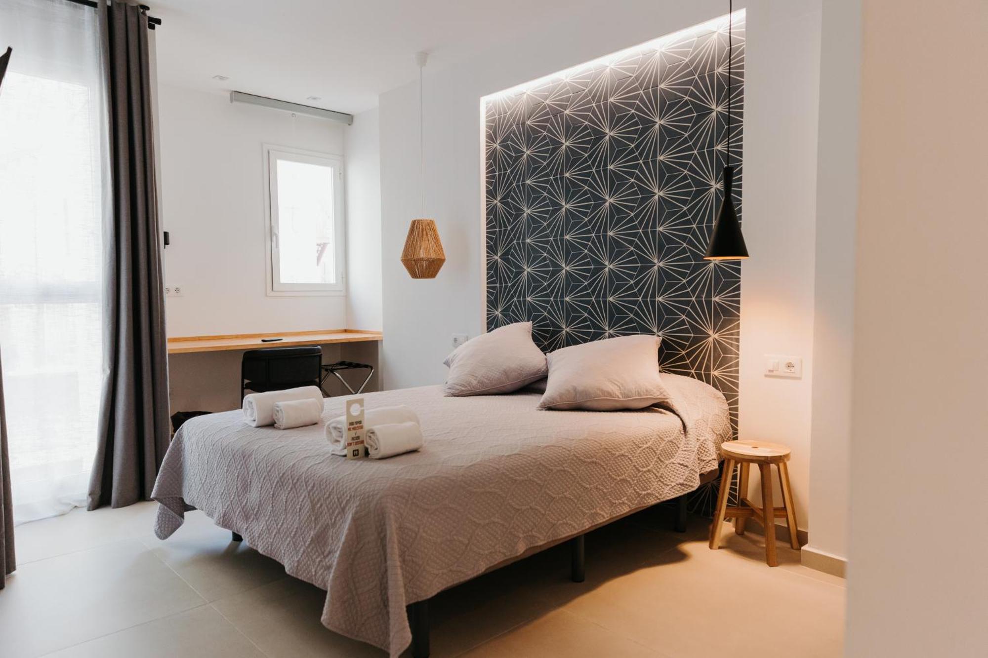 Double Room Private Bathroom