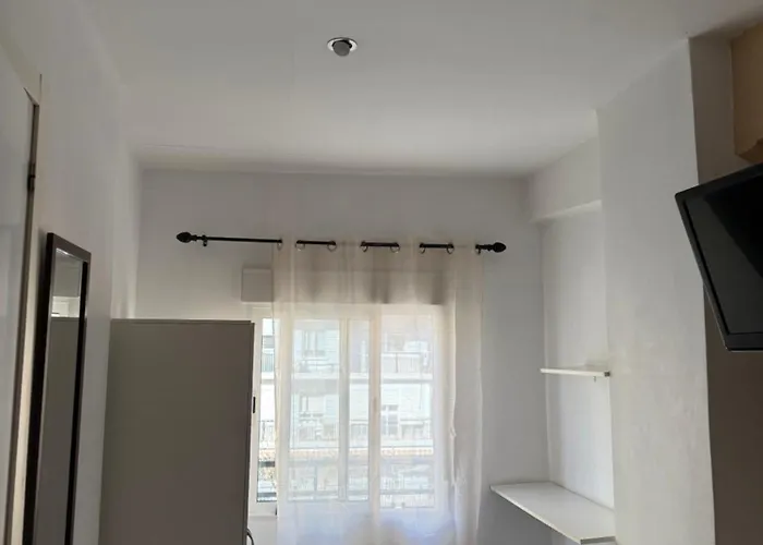Avenue Rooms